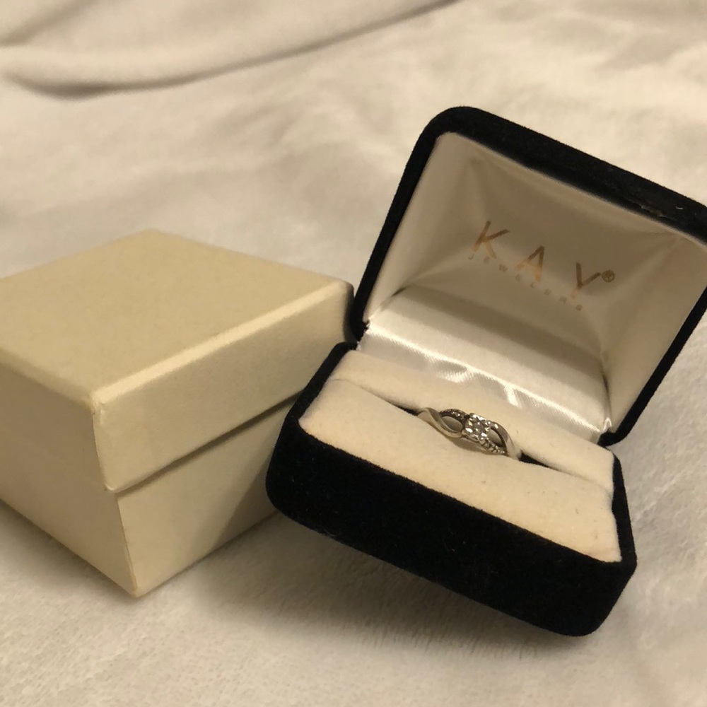 Diamond ring